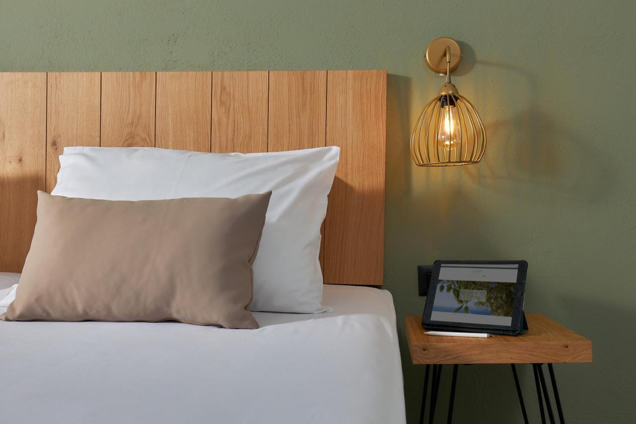 Charm Hotel, 2*