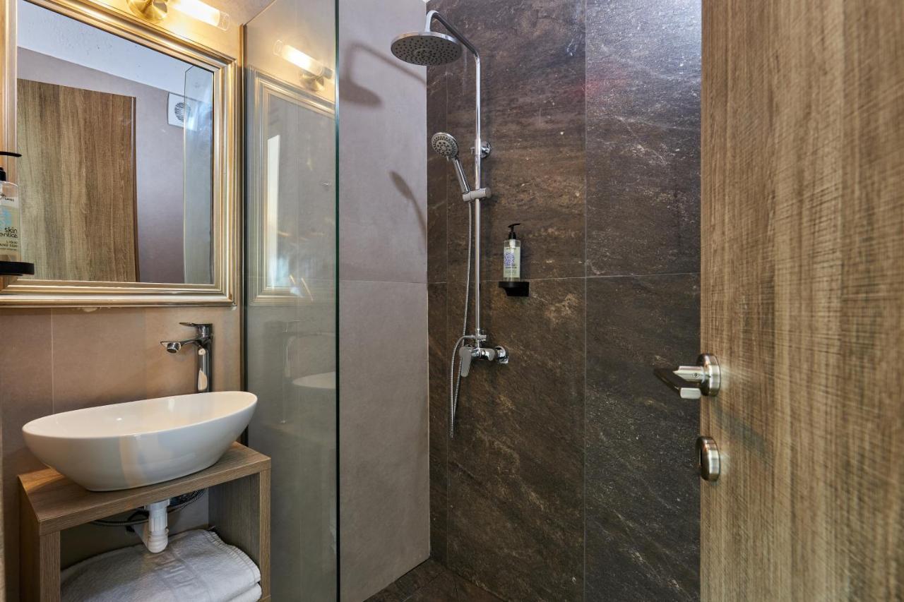 Charm Hotel,