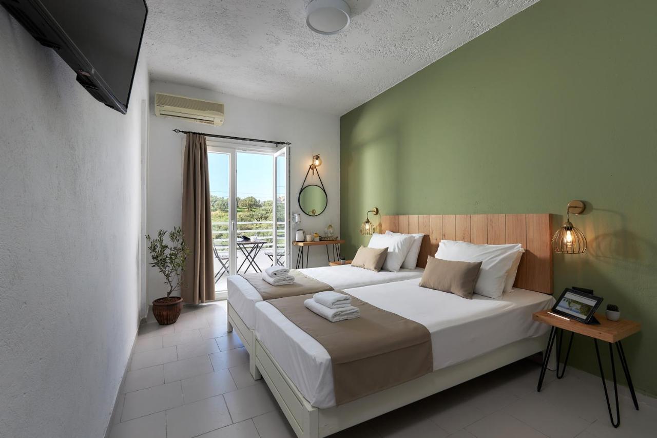Charm Hotel, 2*
