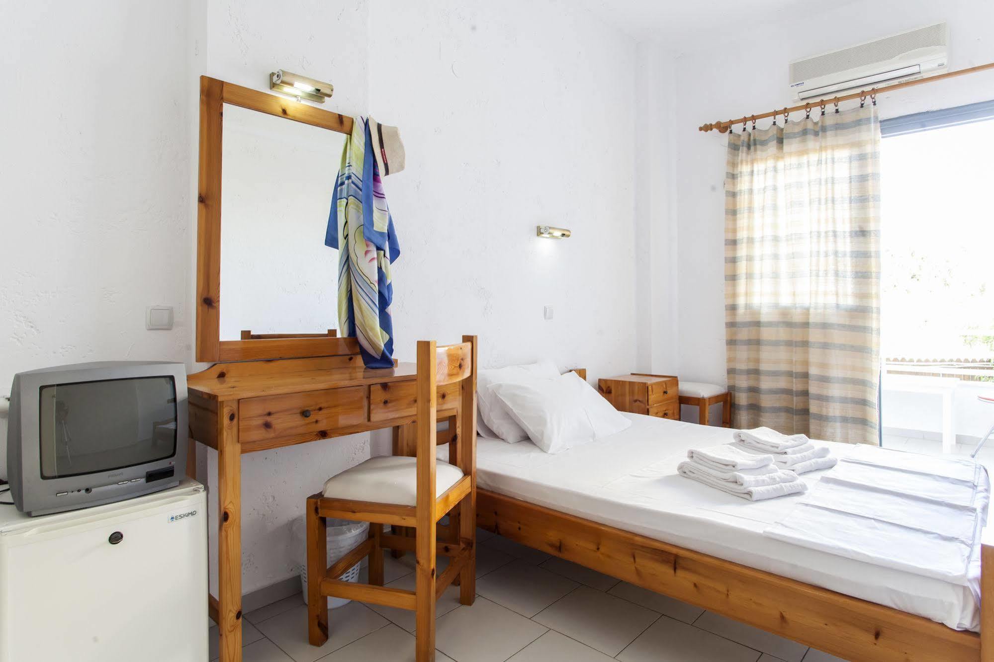 Charm Hotel, Hotel